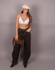 Jeans balloon marrone con cuciture bianche