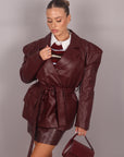 Giacca in pelle con spalline bordeaux