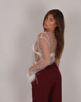 Tailleur gessato con cintura bordeaux