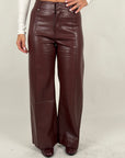 Pantalone in pelle bordeaux