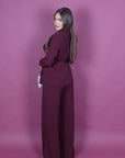 Tailleur con giacca a kimono bordeaux