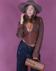 Top crop con bustino Brown