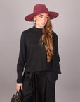 Camicia con scollo sul retro nera