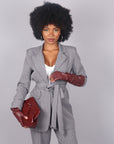 Tailleur gessato con cintura grigio