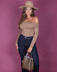 Body scollo a barca camel