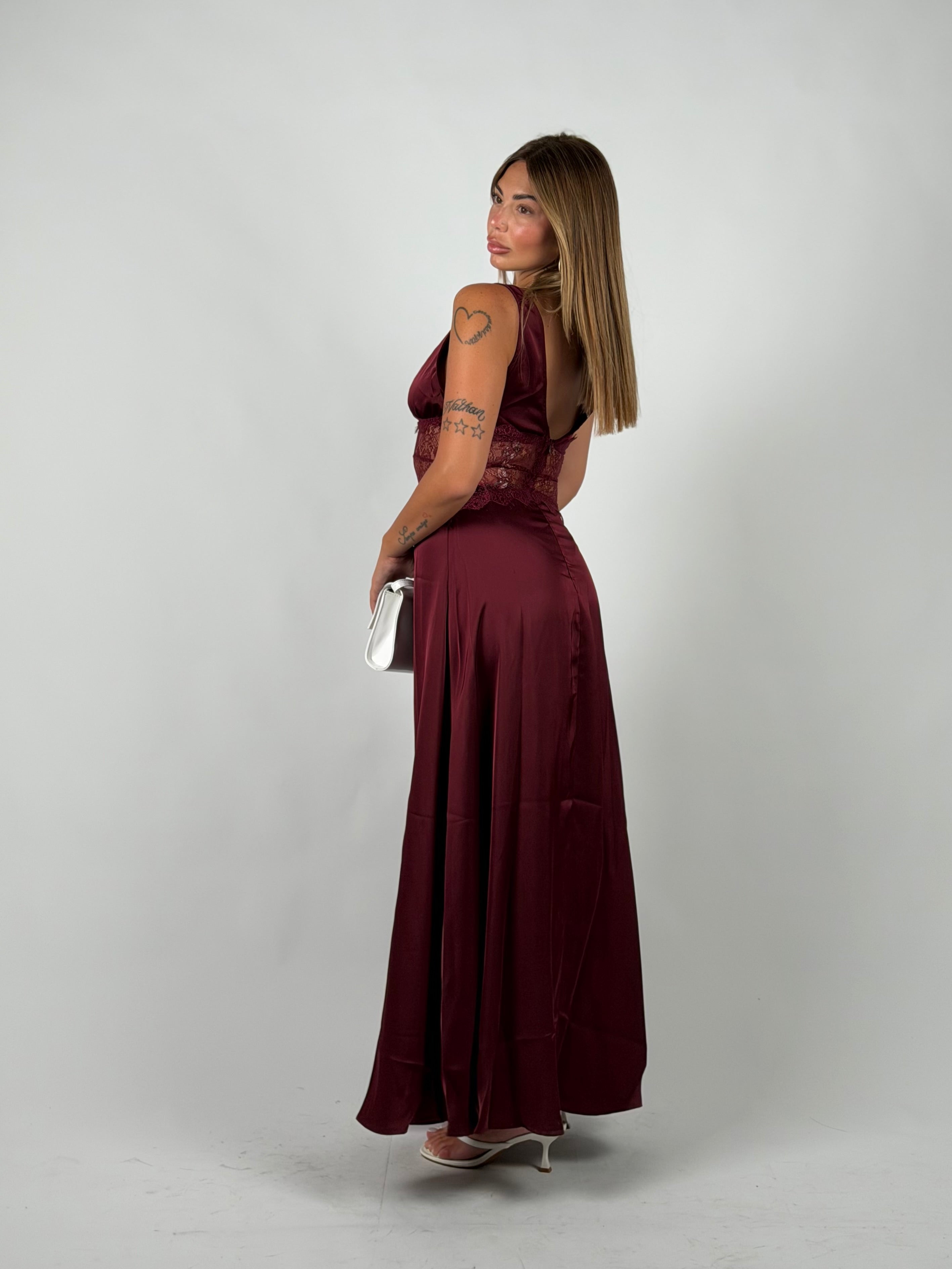 Dress in raso e pizzo bordeaux