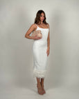 Abito bandage bianco con piume