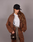 Bomber marrone con zip