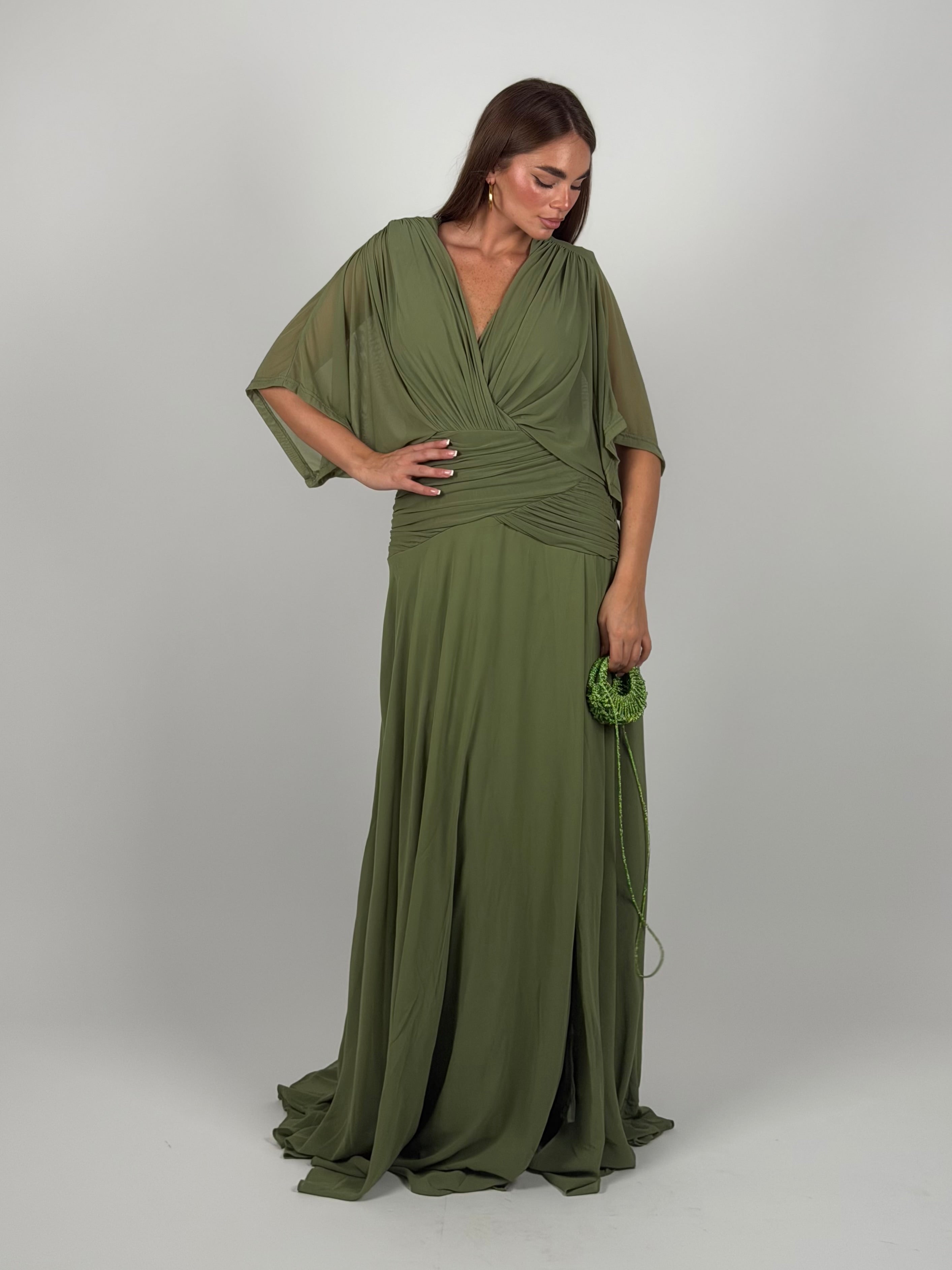 Dress in chiffon curvy verde