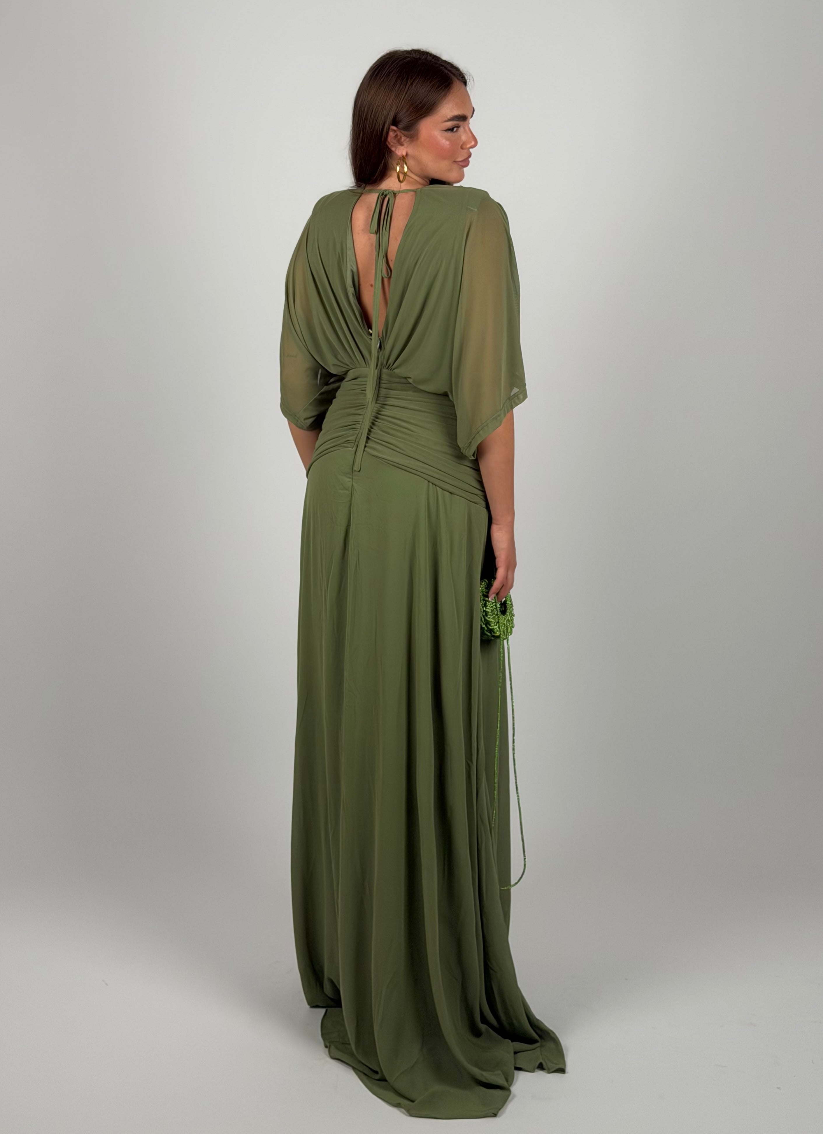 Dress in chiffon curvy verde
