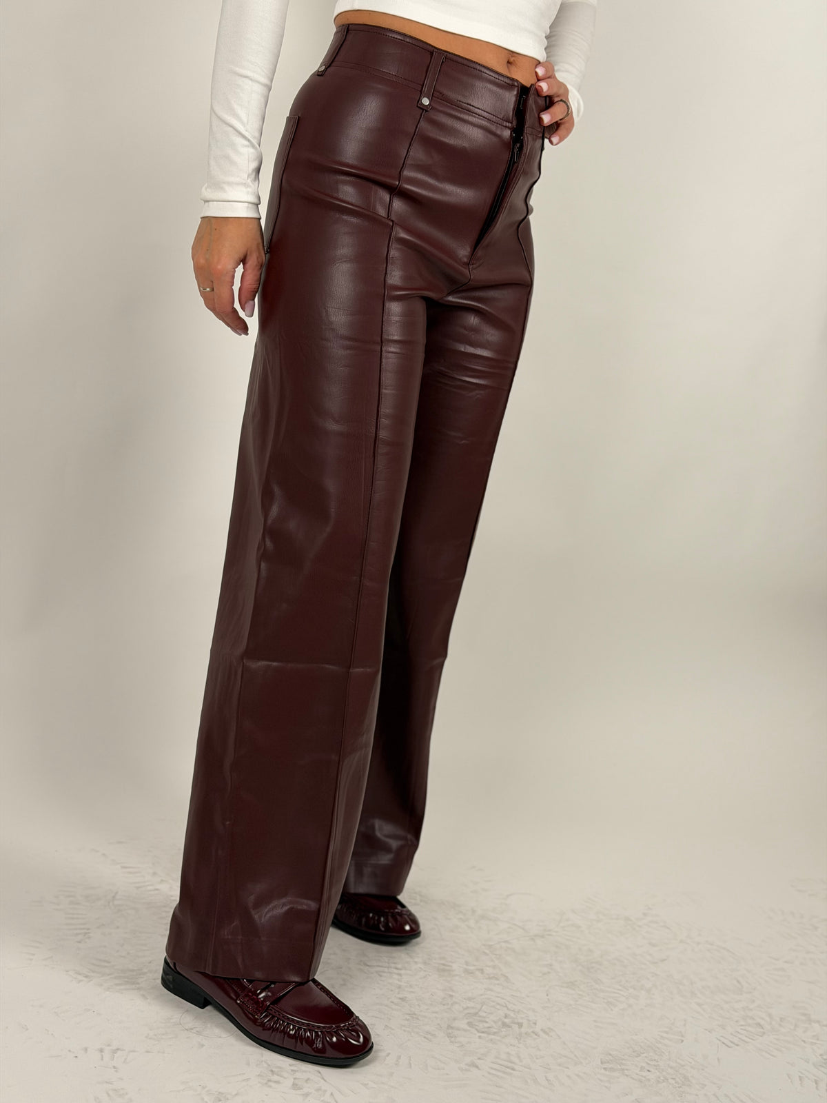 Pantalone in pelle bordeaux