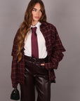 Camicia a quadri bordeaux con maniche removibili