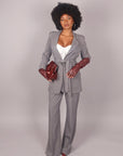 Tailleur gessato con cintura grigio
