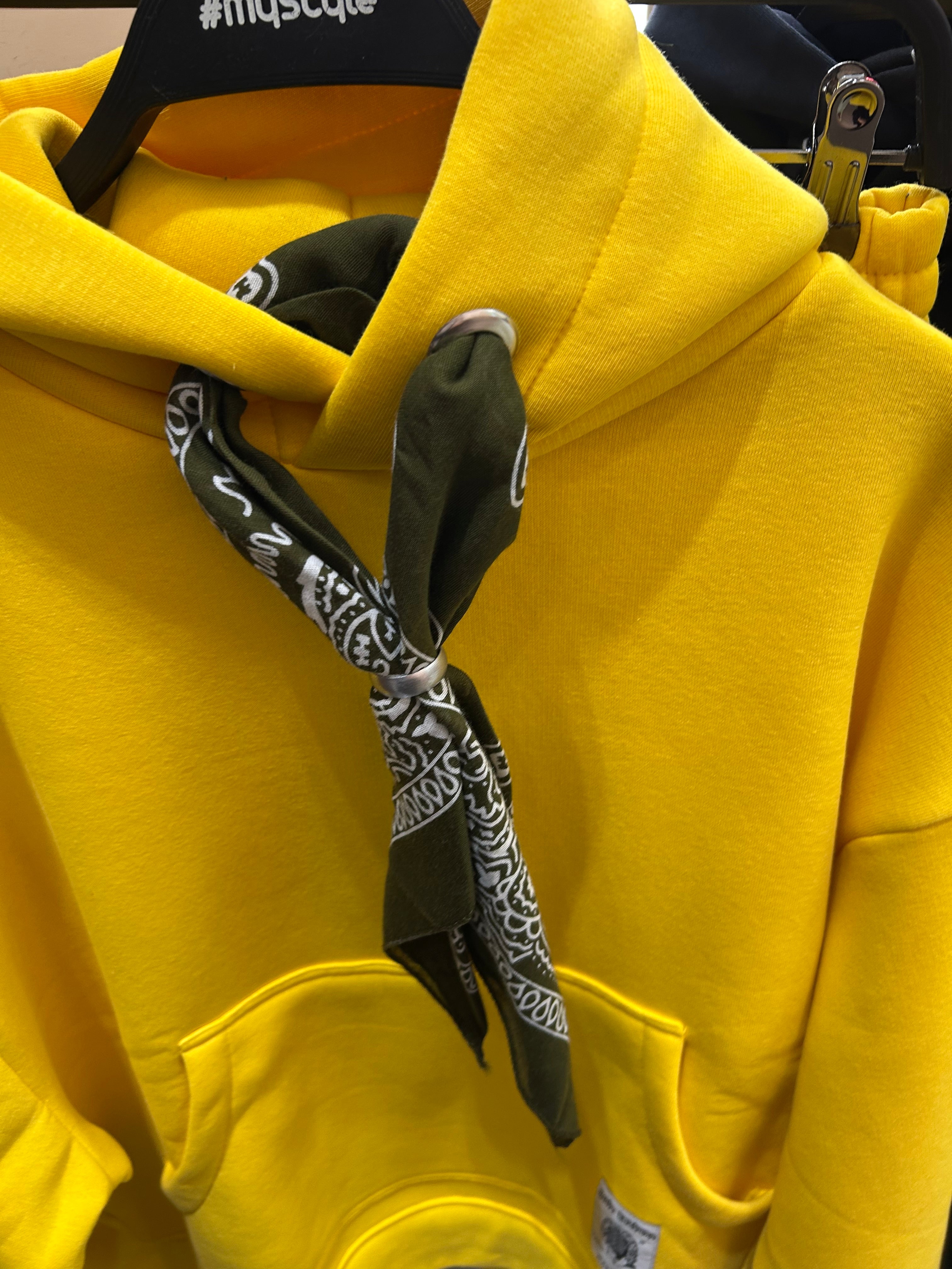 Coordinato tuta con foulard