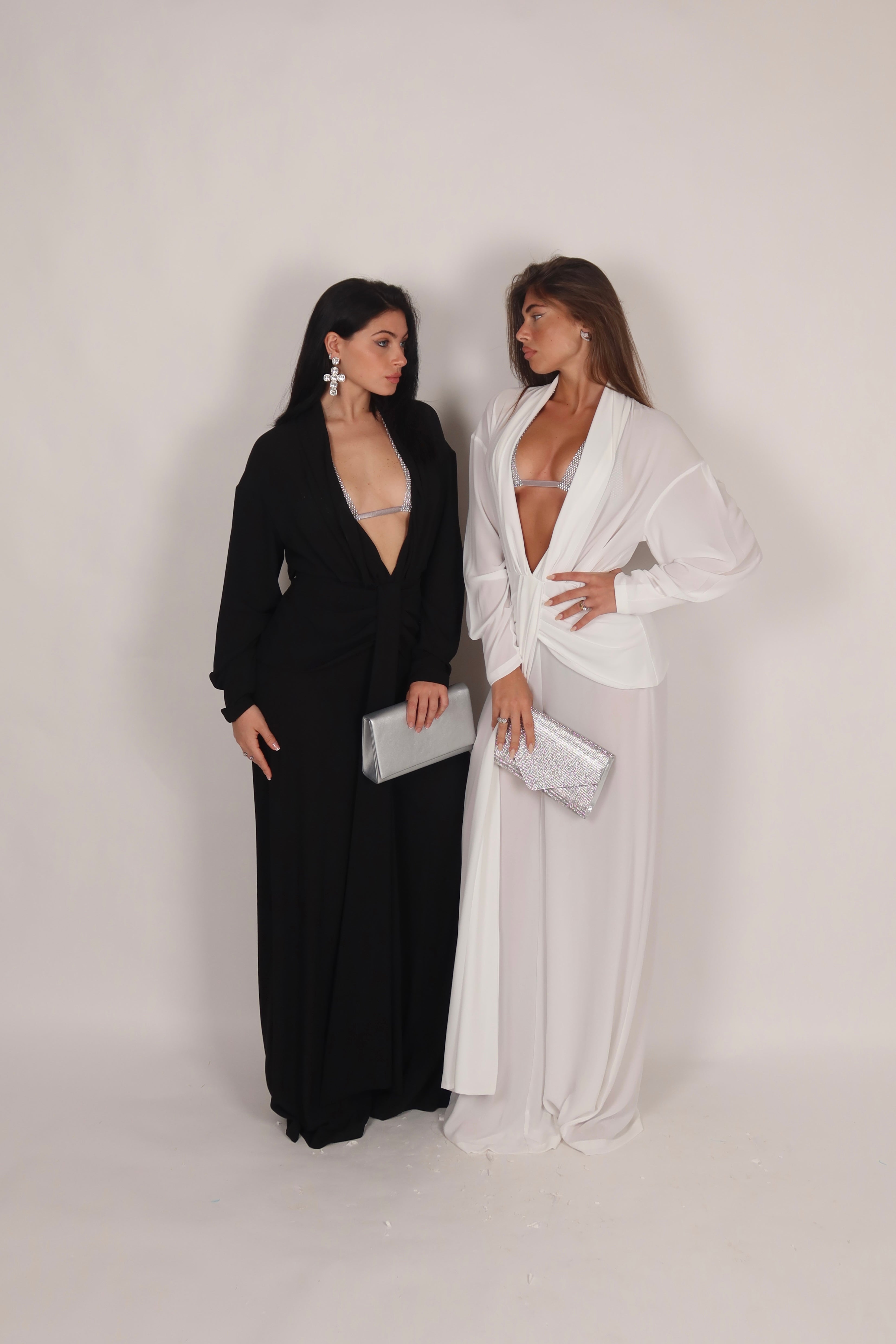 Top urla Dubai con strass argento