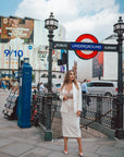 Bralette in pizzo bianco e nude con bottoni